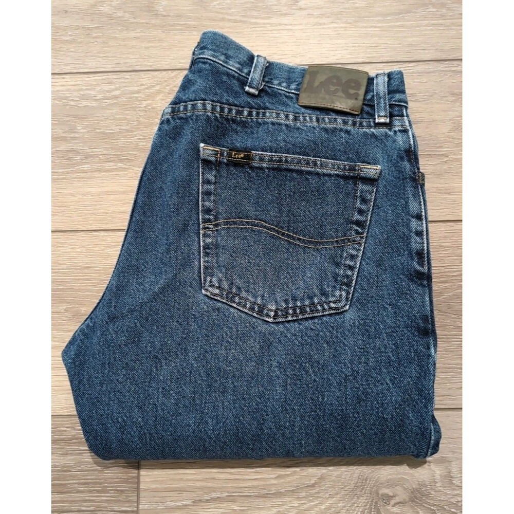 LEE REGULAR FIT MEN'S BLUE JEANS in SIZE 36x29 ((36x28 ACTUAL)) MEDIUM WASH EUC